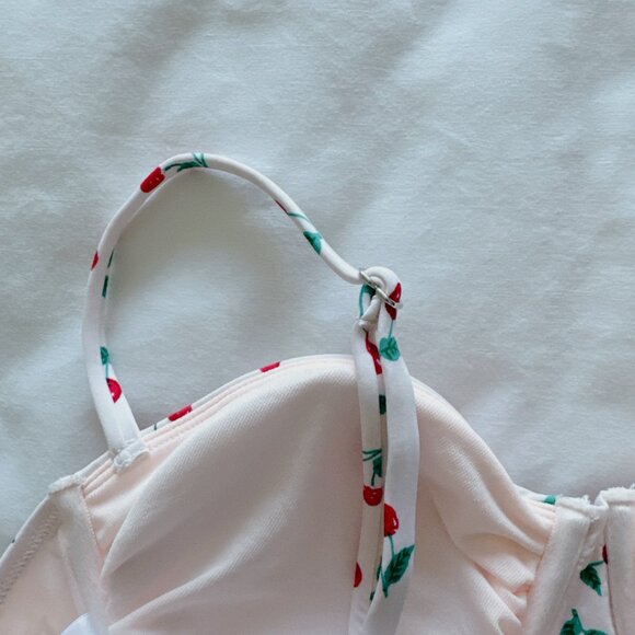 Wild Fable Cherry bikini top NWT large swimsuit - Picture 7 of 11